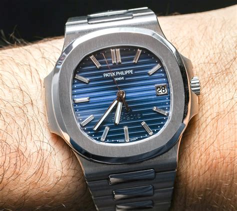 patek philippe nautilus 40th anniversary platinum